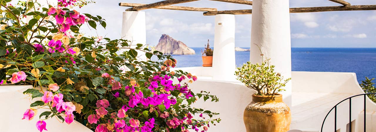 Farmhouse in Sicily in typical structures