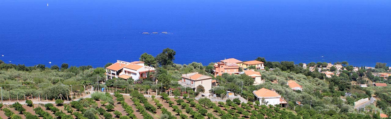 Tuscany farmhouses near the sea